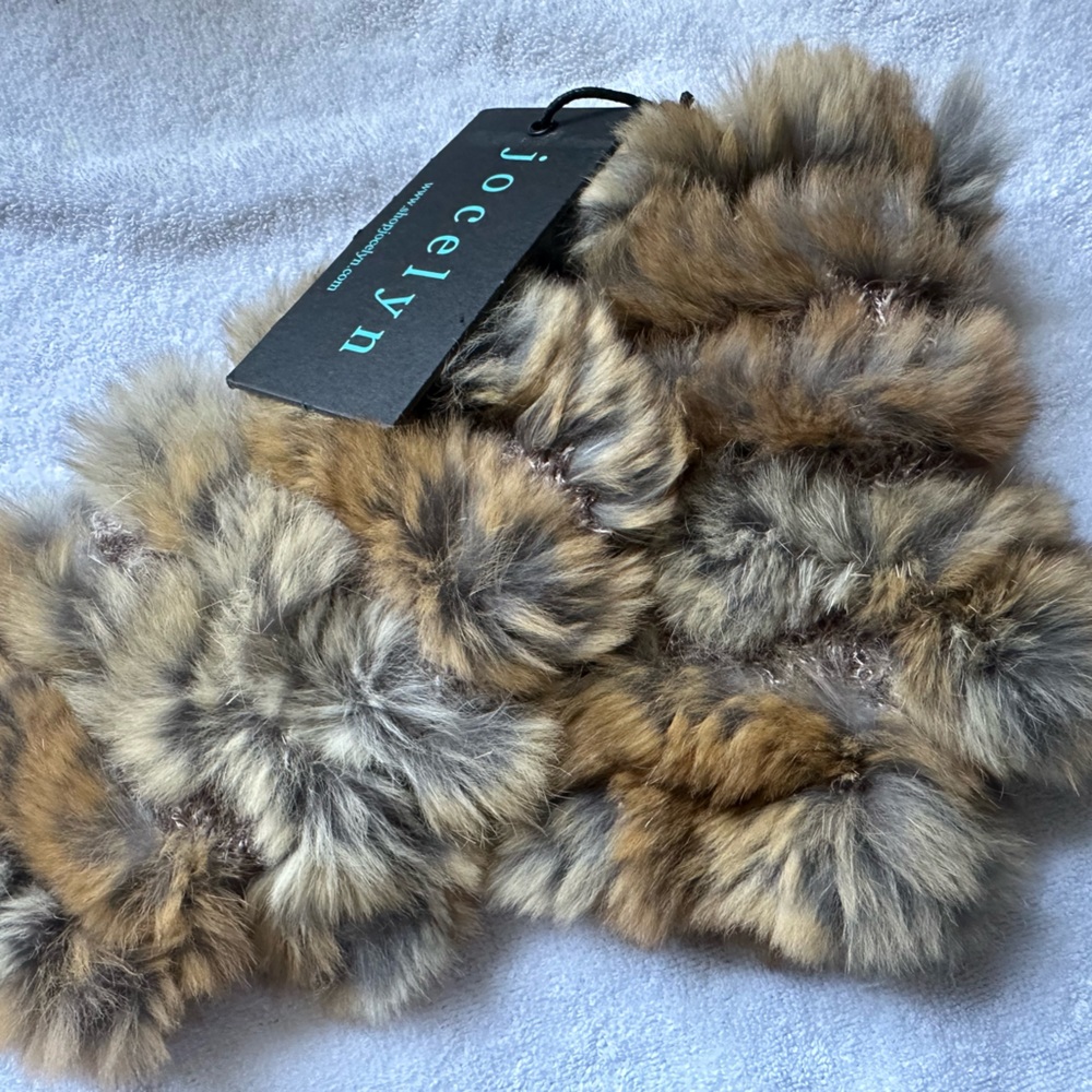 Jocelyn Mittens 100% Real Fur. Set price.
